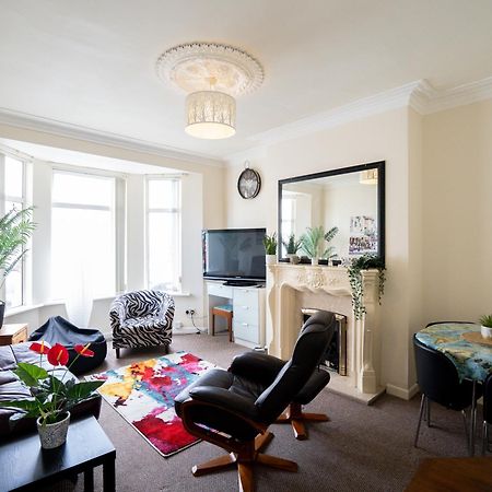 4 Bed Rooms 5 Double Beds Holidays House Near Train Station Plymouth Buitenkant foto