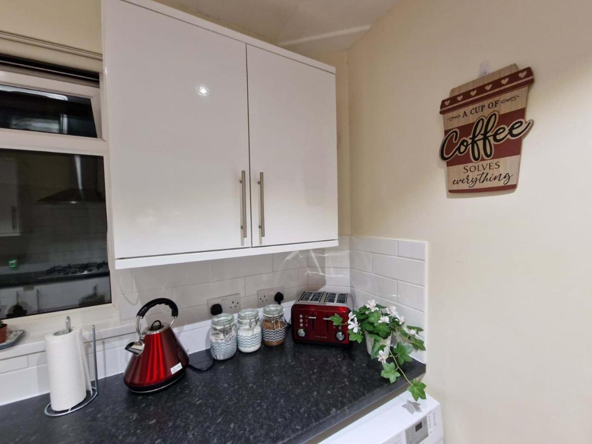 4 Bed Rooms 5 Double Beds Holidays House Near Train Station Plymouth Buitenkant foto