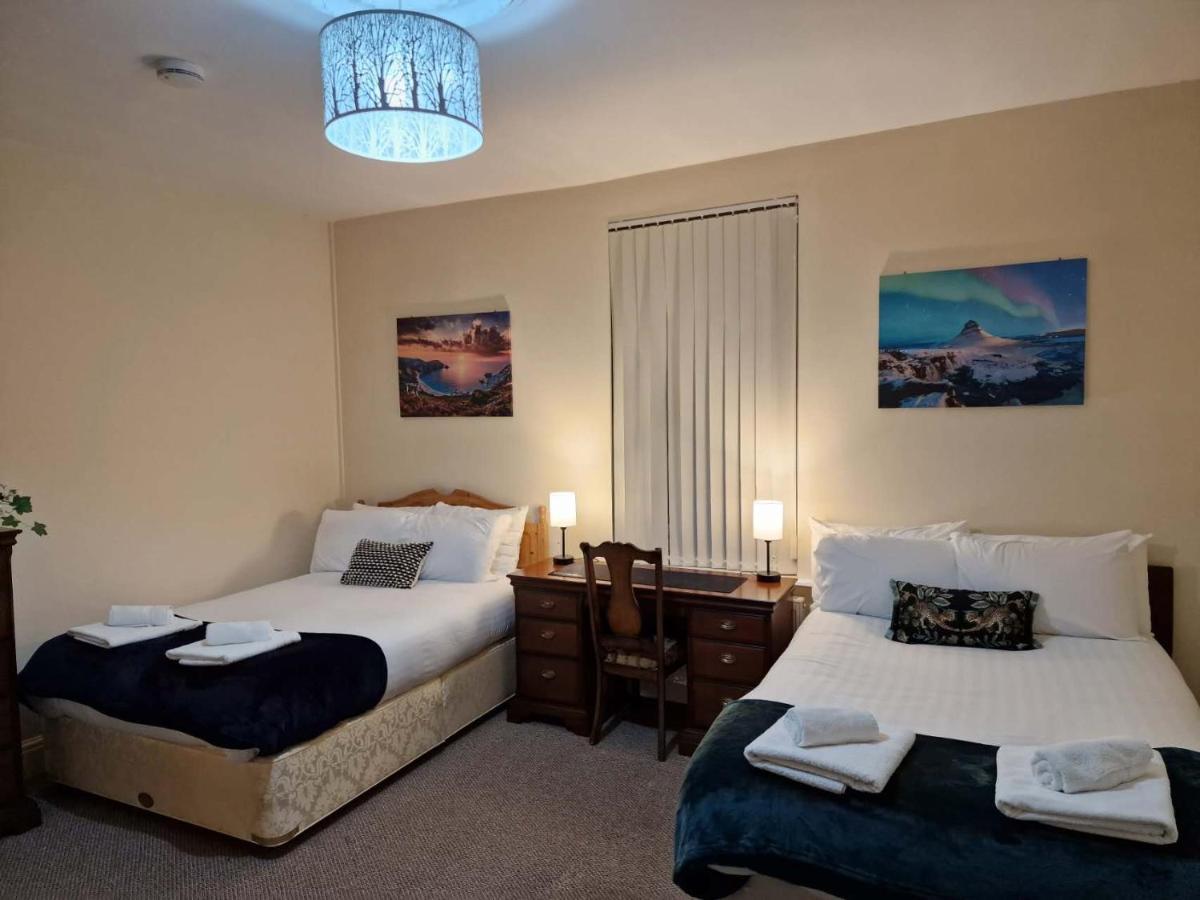 4 Bed Rooms 5 Double Beds Holidays House Near Train Station Plymouth Buitenkant foto